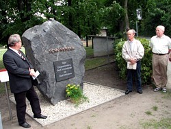 Gedenkstein zur Eingemeindung Schönebegks 